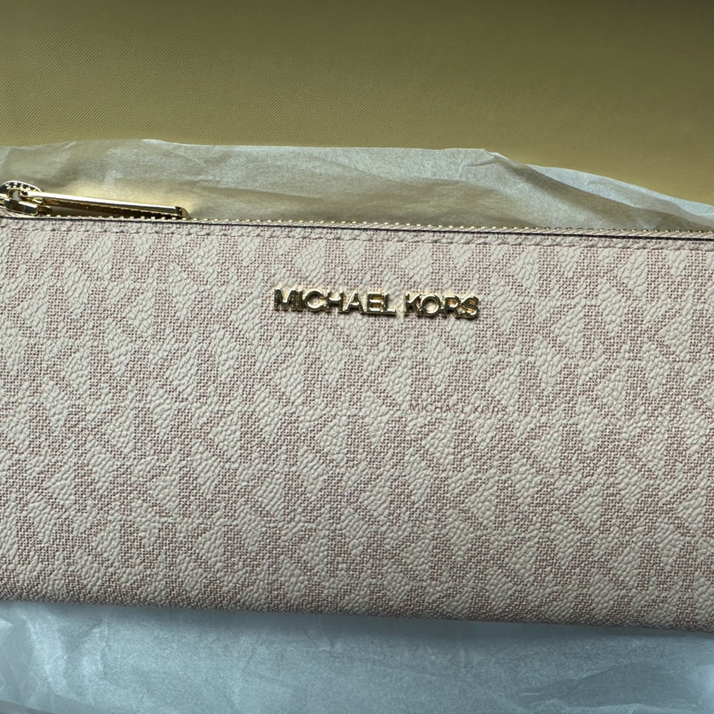 New wallet, original from MK, no fake